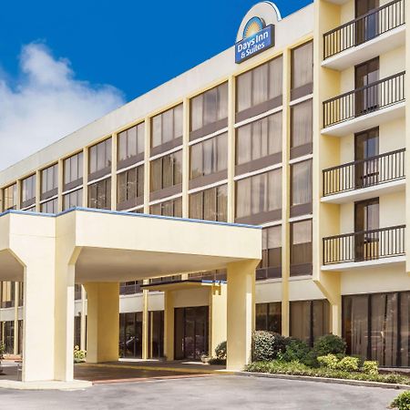 Days Inn & Suites By Wyndham Se Columbia Ft Jackson Extérieur photo